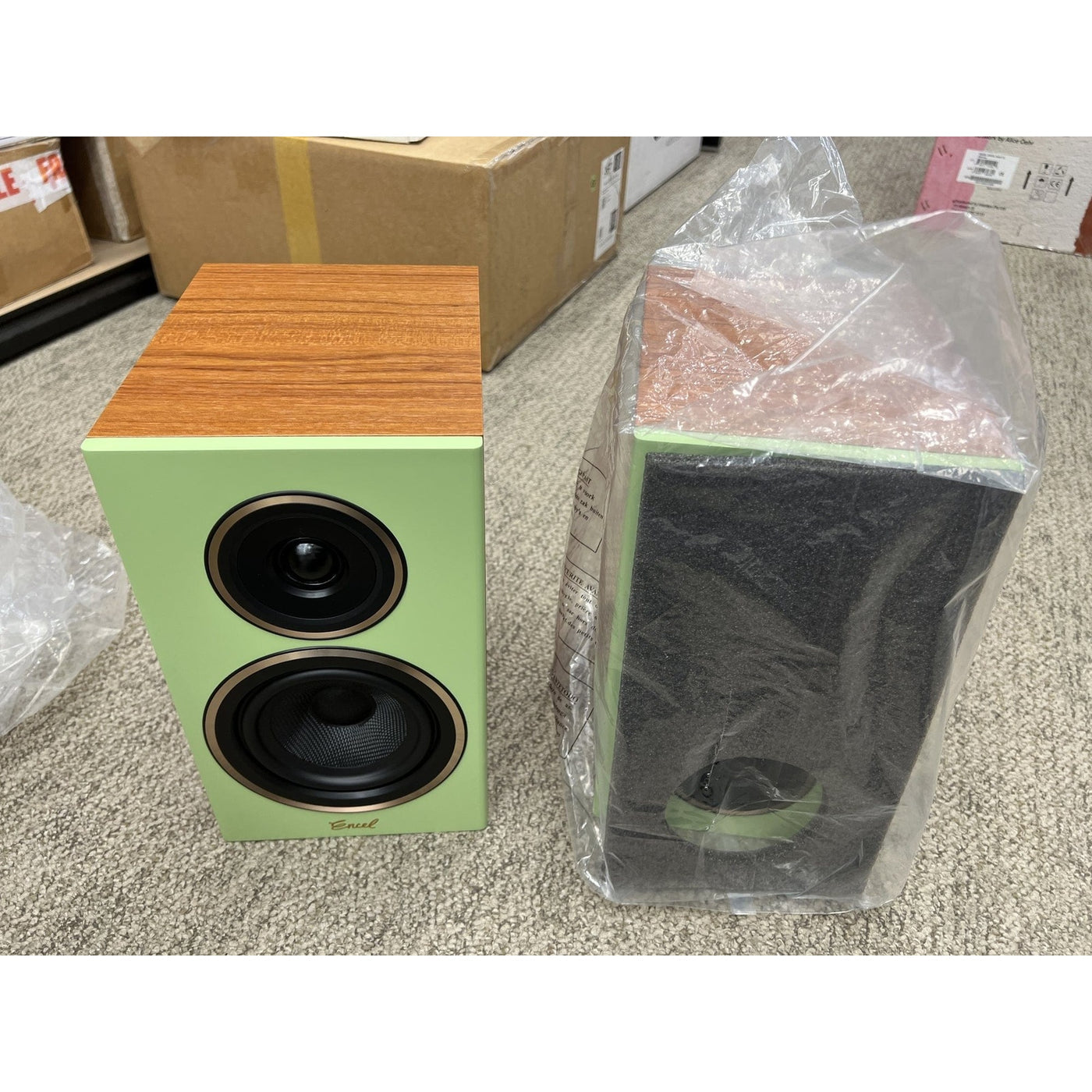 Encel Encel Gelati Bookshelf Speakers Walnut/Green - Open Box Bookshelf Speakers