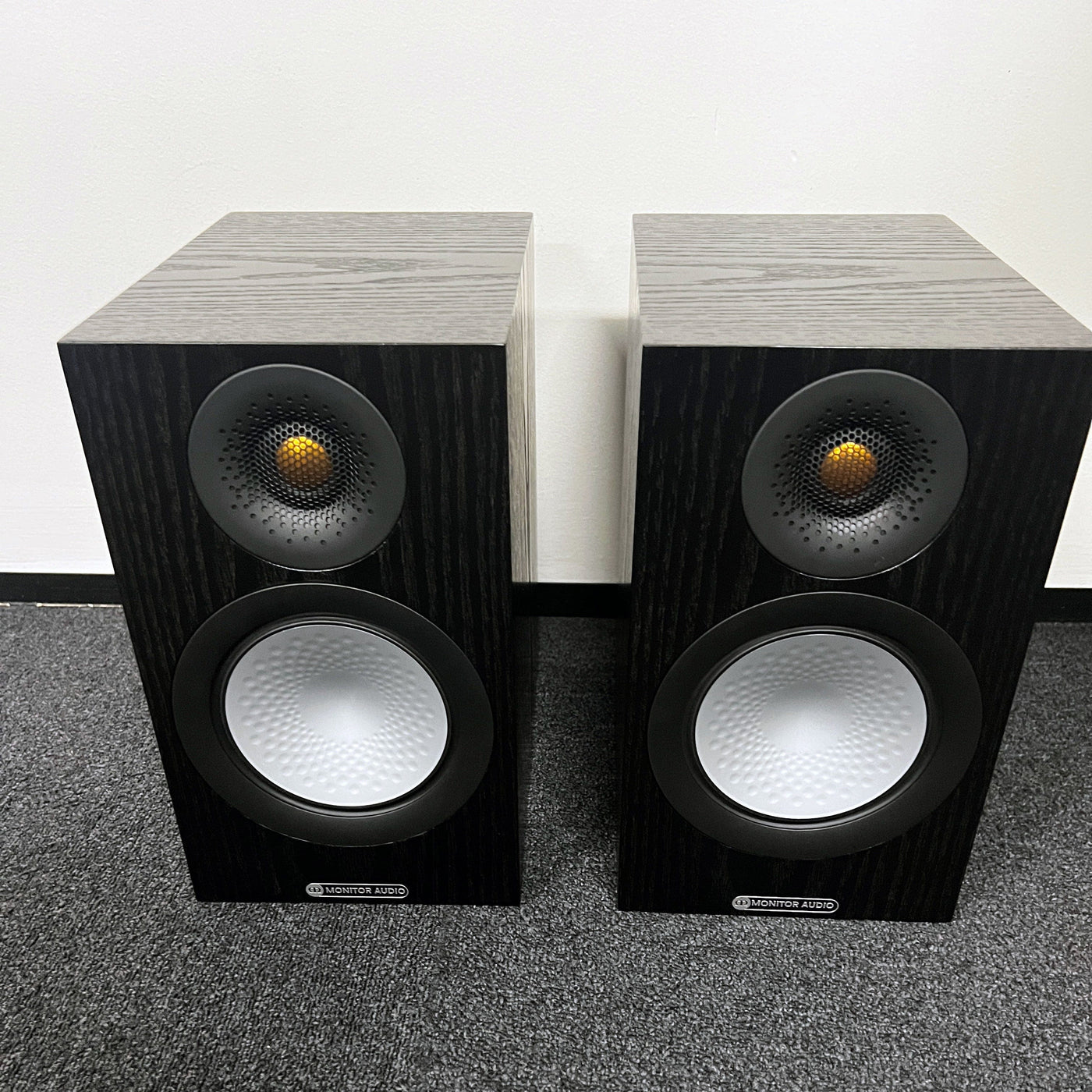 Monitor Audio Monitor Audio Silver 50 7G Bookshelf Speakers Black Oak - Ex-Demo Bookshelf Speakers