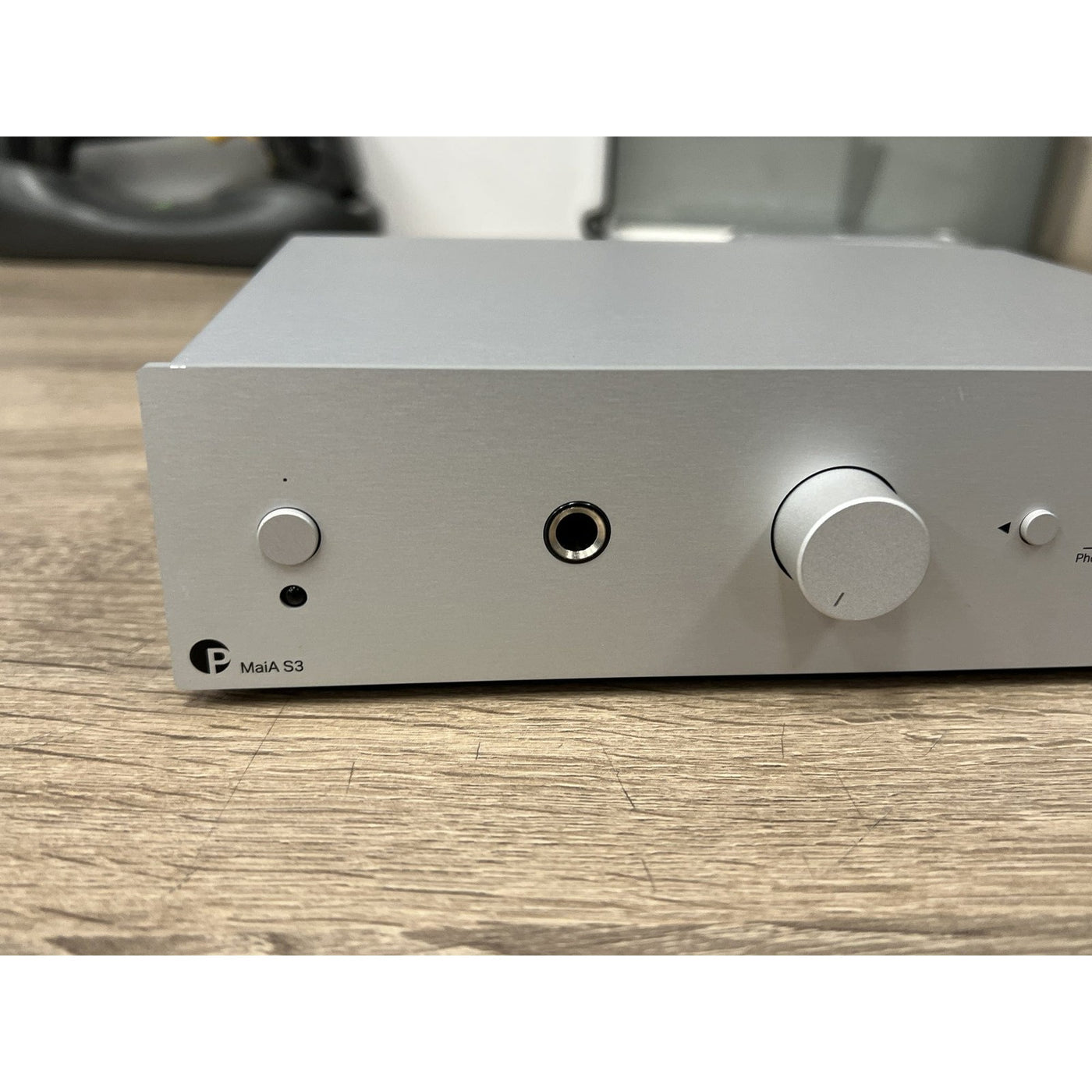 Pro-Ject Pro-Ject MaiA S3 Integrated Amplifier - Open Box Integrated Amplifiers