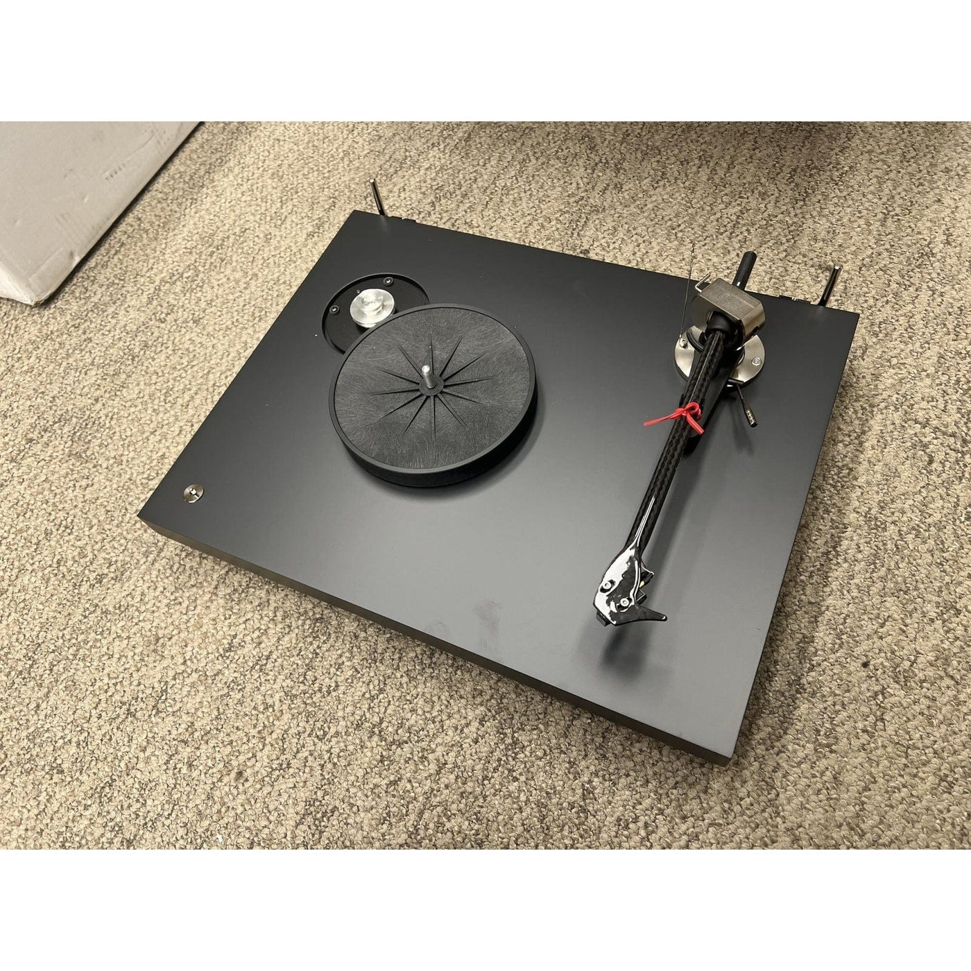 Pro-Ject Pro-Ject Debut PRO Turntable with Pick It PRO Cartridge - Open Box Turntables