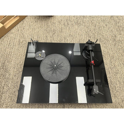 Pro-Ject Pro-Ject E1 BT Turntable with Ortofon OM 5E Cartridge - Open Box Turntables