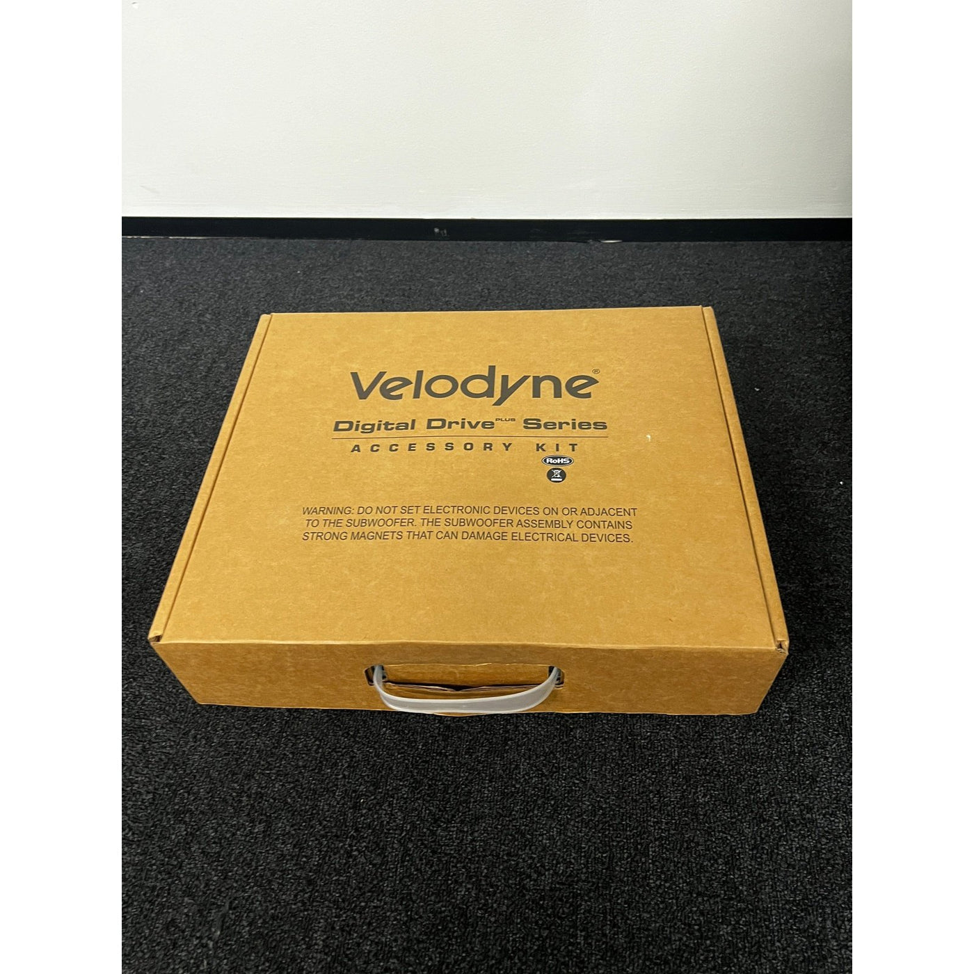 Velodyne Velodyne DD-18+ Reference 18" Sealed Subwoofer - Ex-Demo Subwoofers